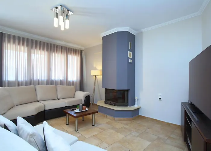 Villa-ruby Villa